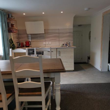 Relax In A 1 Bedroom Apartment Near A Country Pub Eyemouth Exterior foto